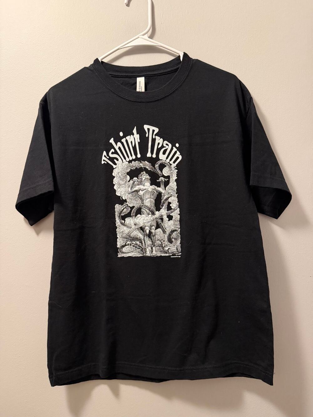 T Shirt train shirt black medium